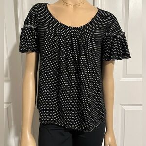 Comfy Max Studio black with white dots, ruffle accents. Great shape
